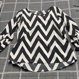 Moa Moa Chevron Patterned Black and White Women's Top